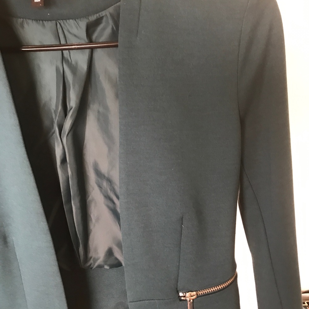 Blazer - Picture 3 of 5